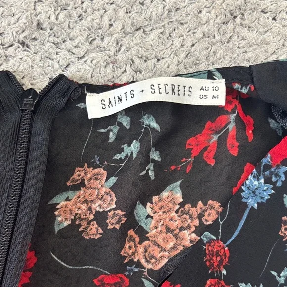 Floral Romper - Picture 3 of 4